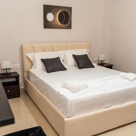 A&V Apartments Sarandë Buitenkant foto