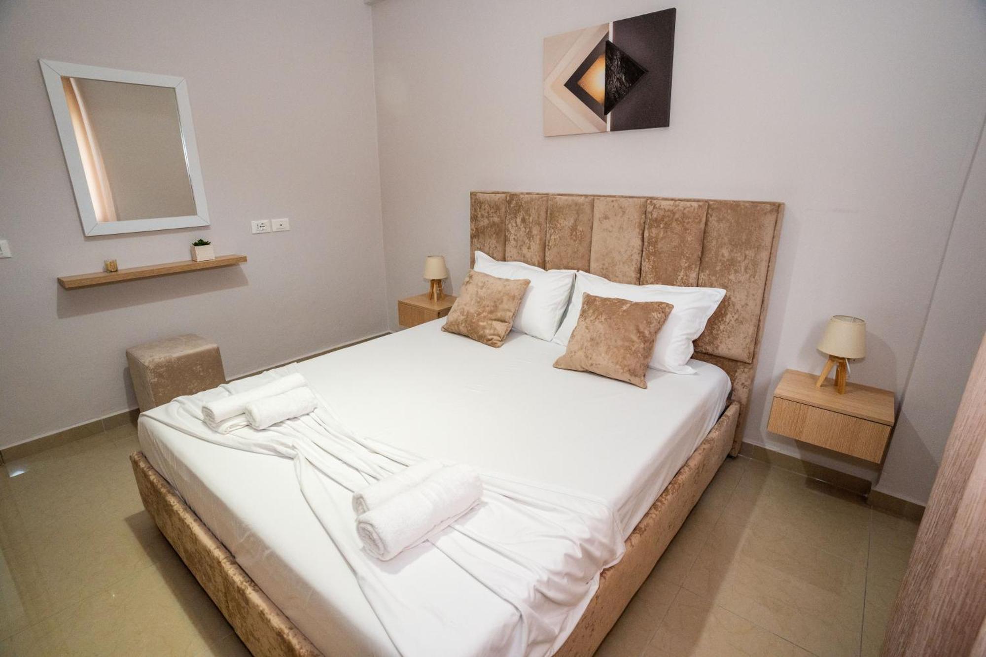 A&V Apartments Sarandë Buitenkant foto